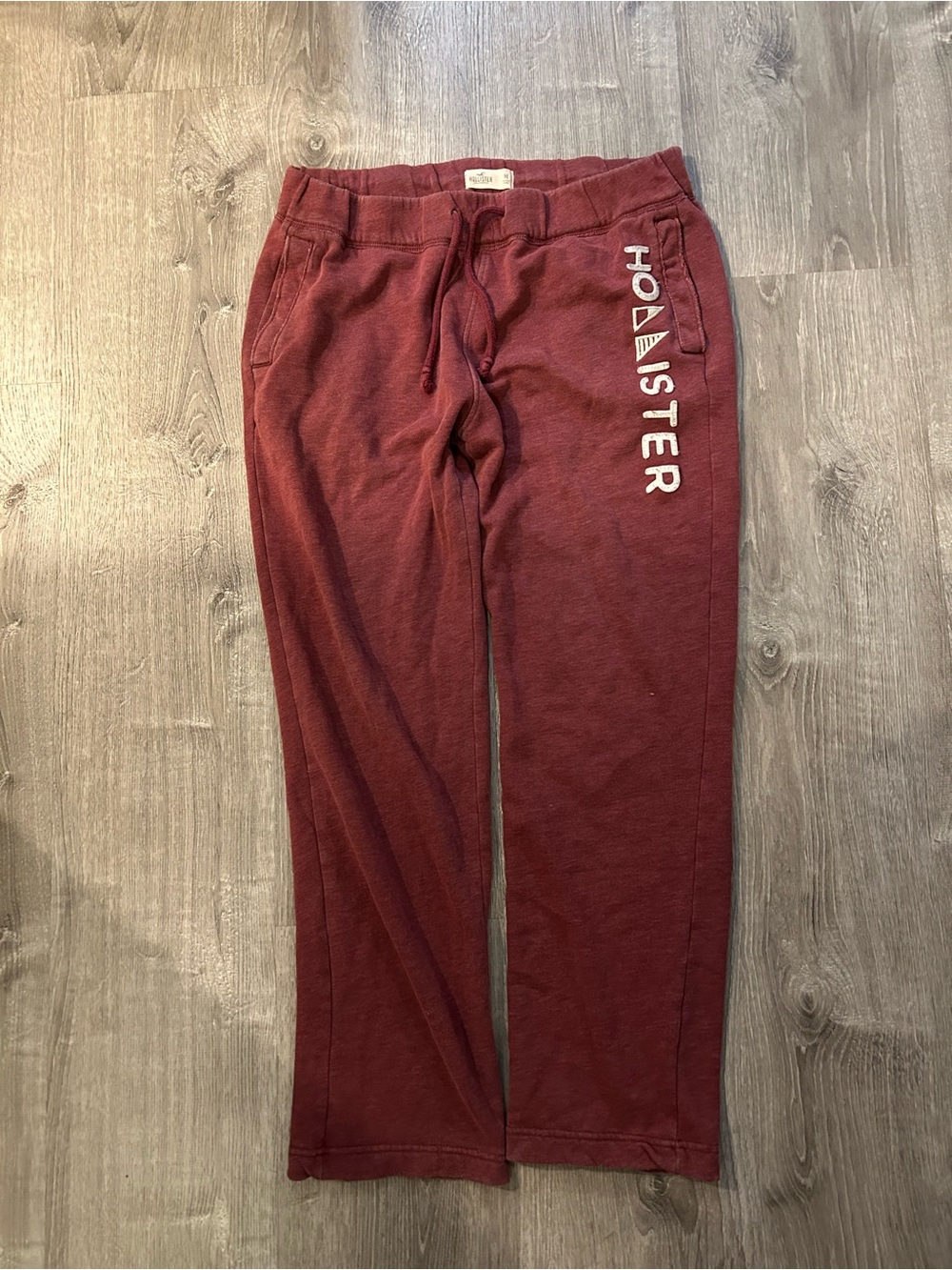 Vintage Hollister Men's Burgundy Jogger Sweatpants with Side Logo